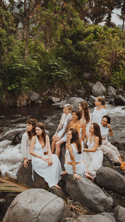 ALKEMY Akademy Community in der Natur