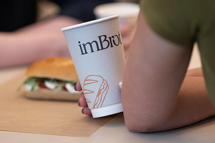 imBrot Kaffeebecher Closeup imBrot Kaffeebecher Closeup